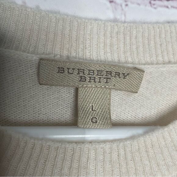 Burberry Brit Womens 100% Cashmere Sweater Ivory Crewneck Pullover Size L‎ - Picture 2 of 10